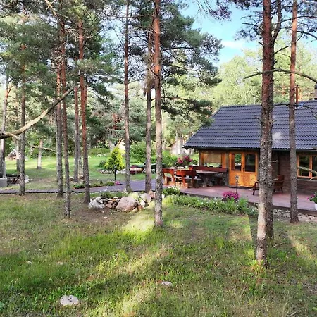Kuldvitsa Puhkemaja Saunaga 度假居 乌巴