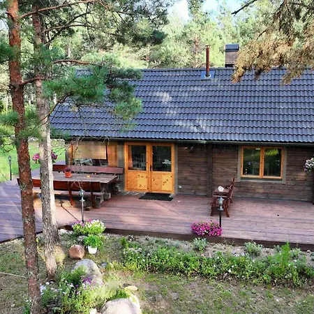 Kuldvitsa Puhkemaja Saunaga *